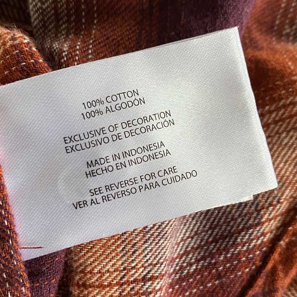 Gap Women's Long-Sleeved Button-Down Flannel Top Size XL Relaxed Fit Plaid NWT - Picture 8 of 8